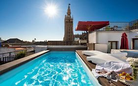 Cathedral Luxury Studio, Swimming Pool And Cathedral Views